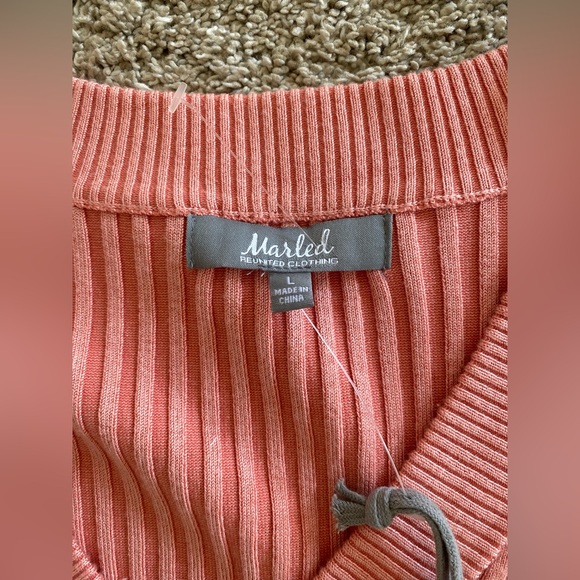 Marled Top - Large / Medium - Picture 8 of 9